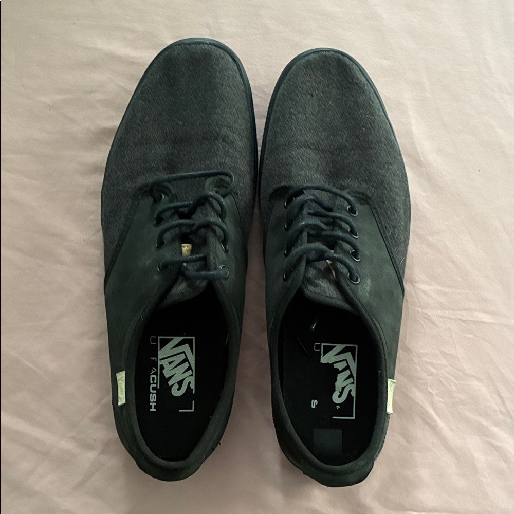 Vans Ludlow Black and Gray Sneakers